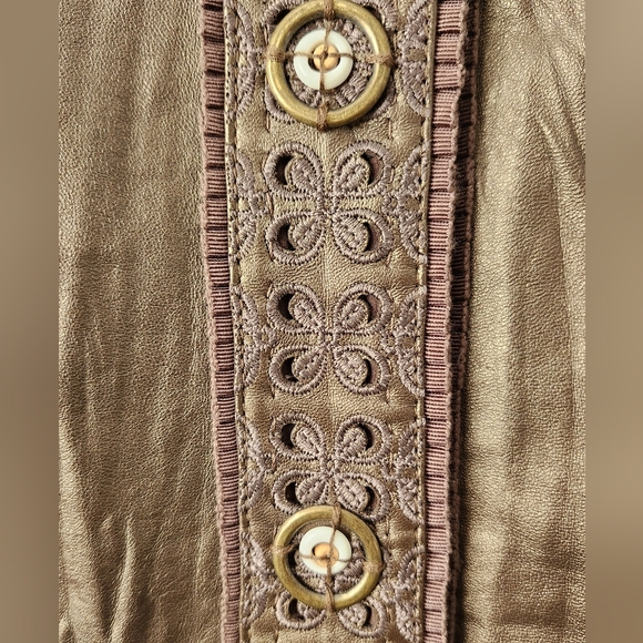 Peter Nygard Genuine Leather bell sleeves, Embroidered Women Jacket, Size 14 - Picture 10 of 13
